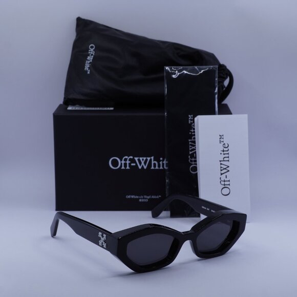 Off-White OERI144 HILO 1007 Cat Eye Sunglasses – Black/Grey main image 8